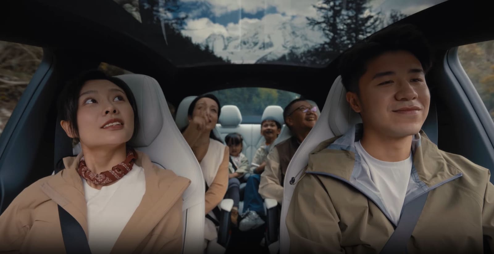 Светлый салон на шесть мест